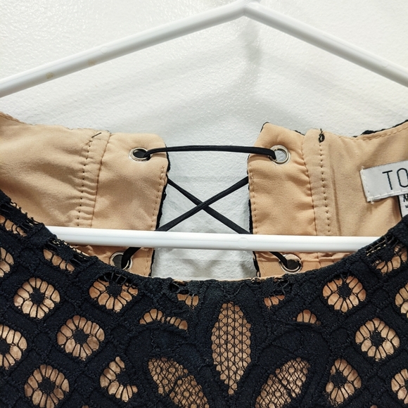 FOREVER LACE CROP TOP IN BLACK - S - Picture 5 of 7